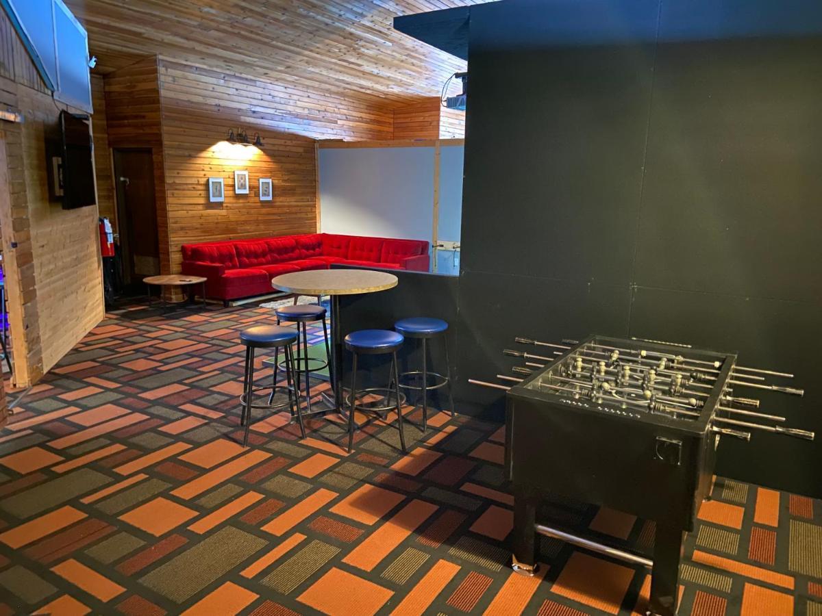 Vegreville Garden Inn Buitenkant foto
