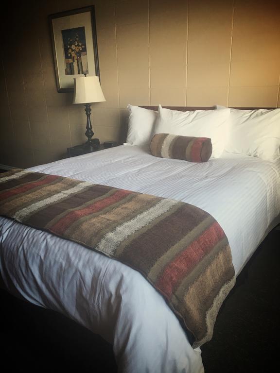 Vegreville Garden Inn Buitenkant foto