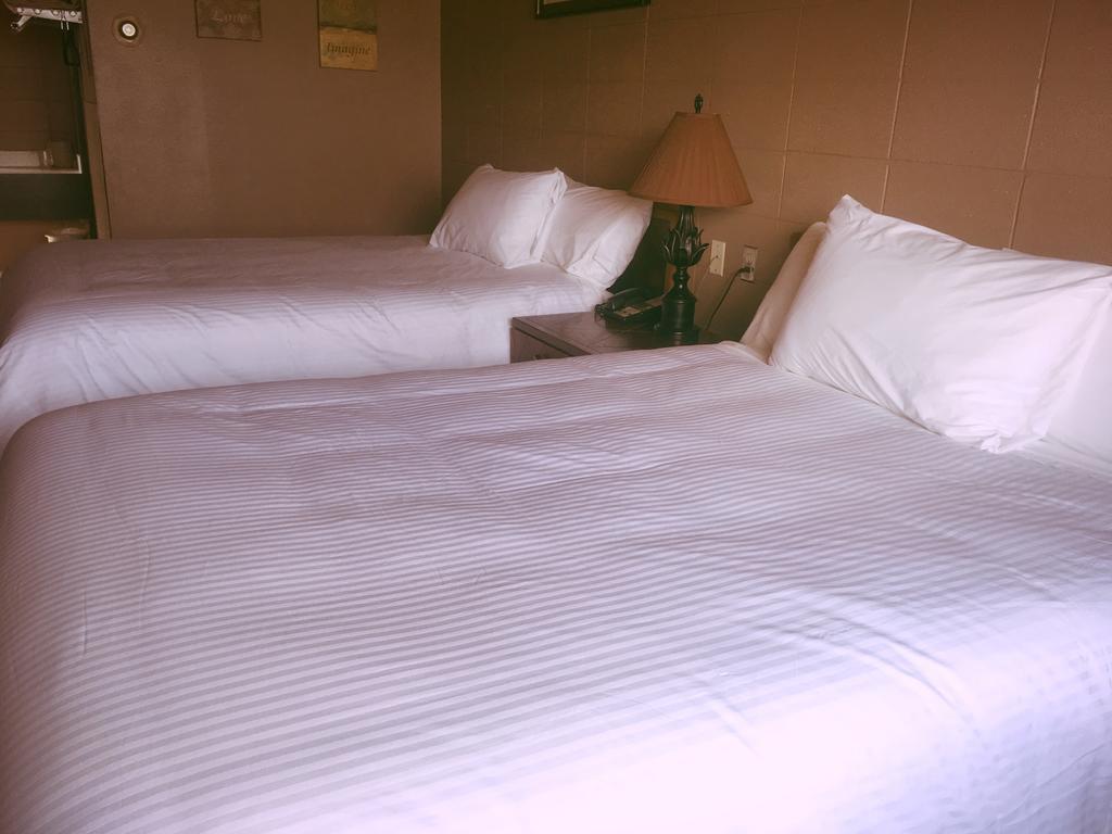 Vegreville Garden Inn Buitenkant foto