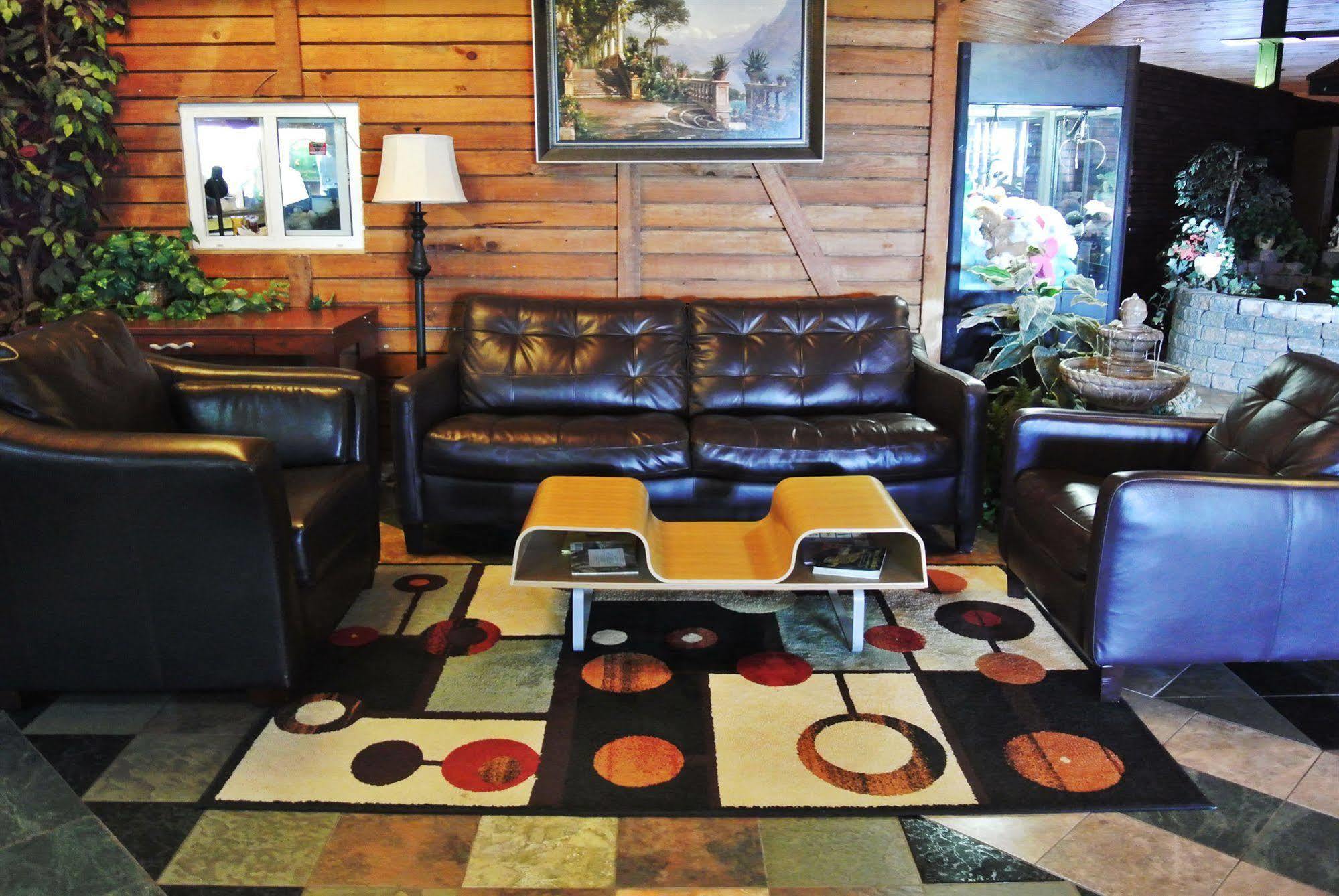 Vegreville Garden Inn Buitenkant foto