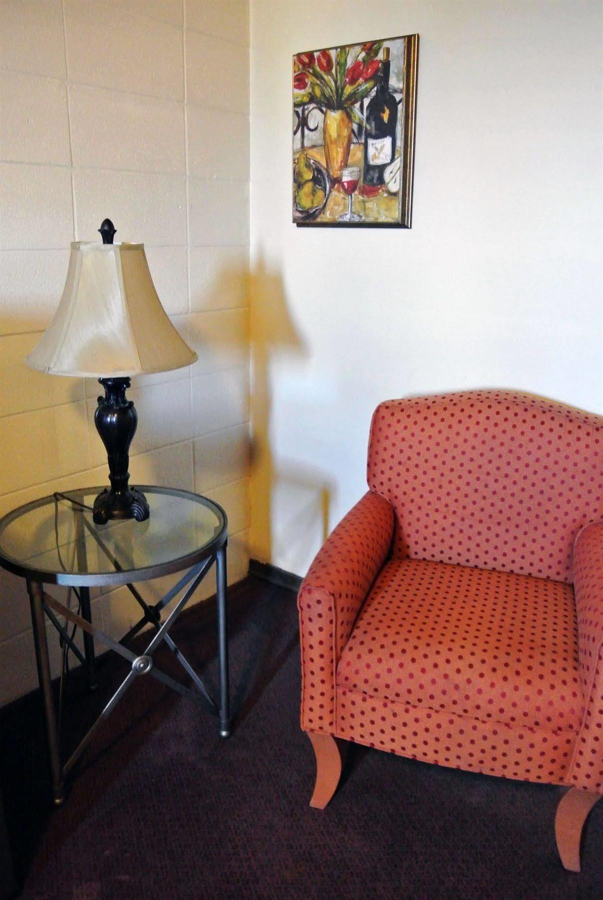 Vegreville Garden Inn Buitenkant foto