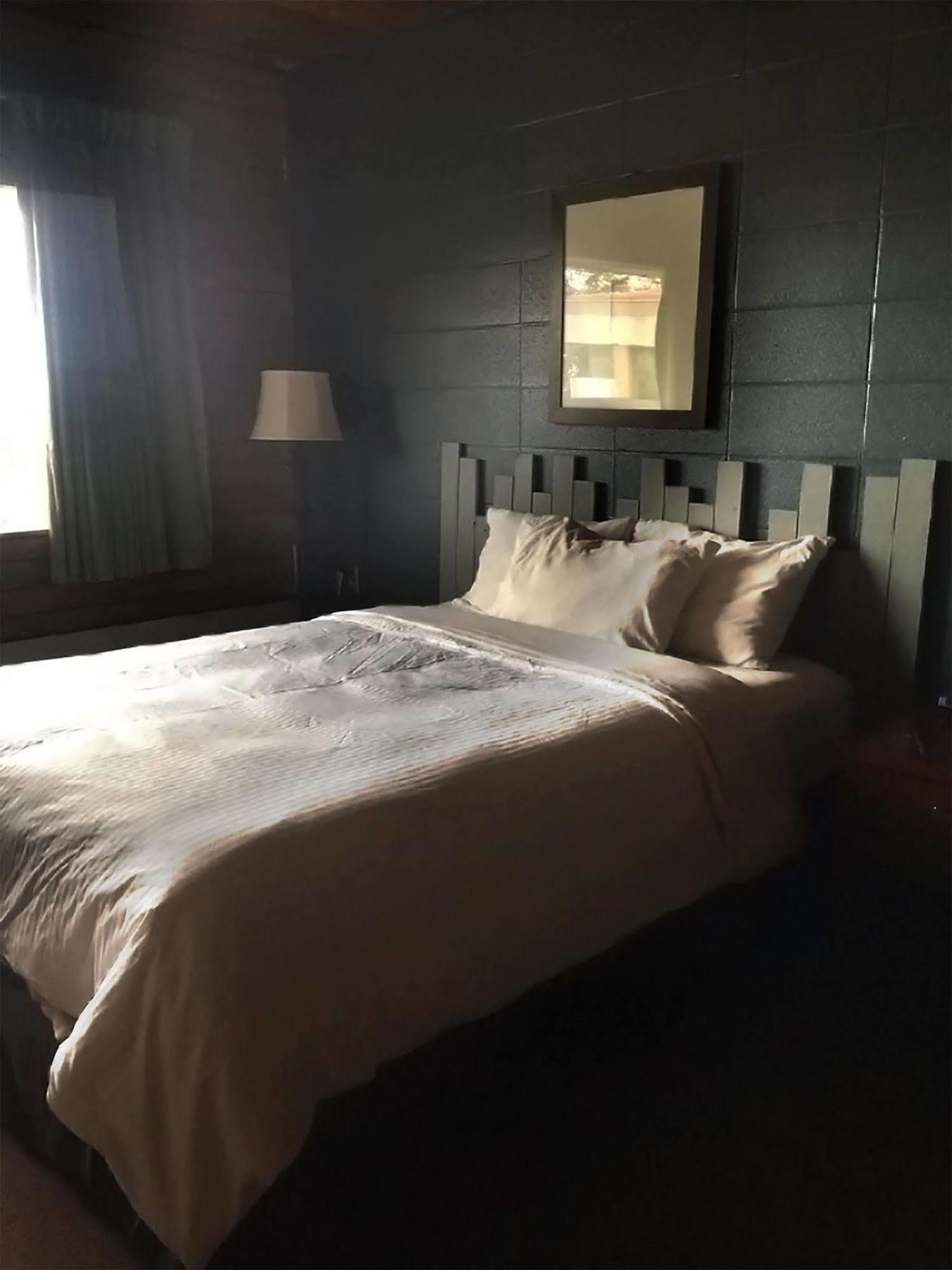 Vegreville Garden Inn Buitenkant foto