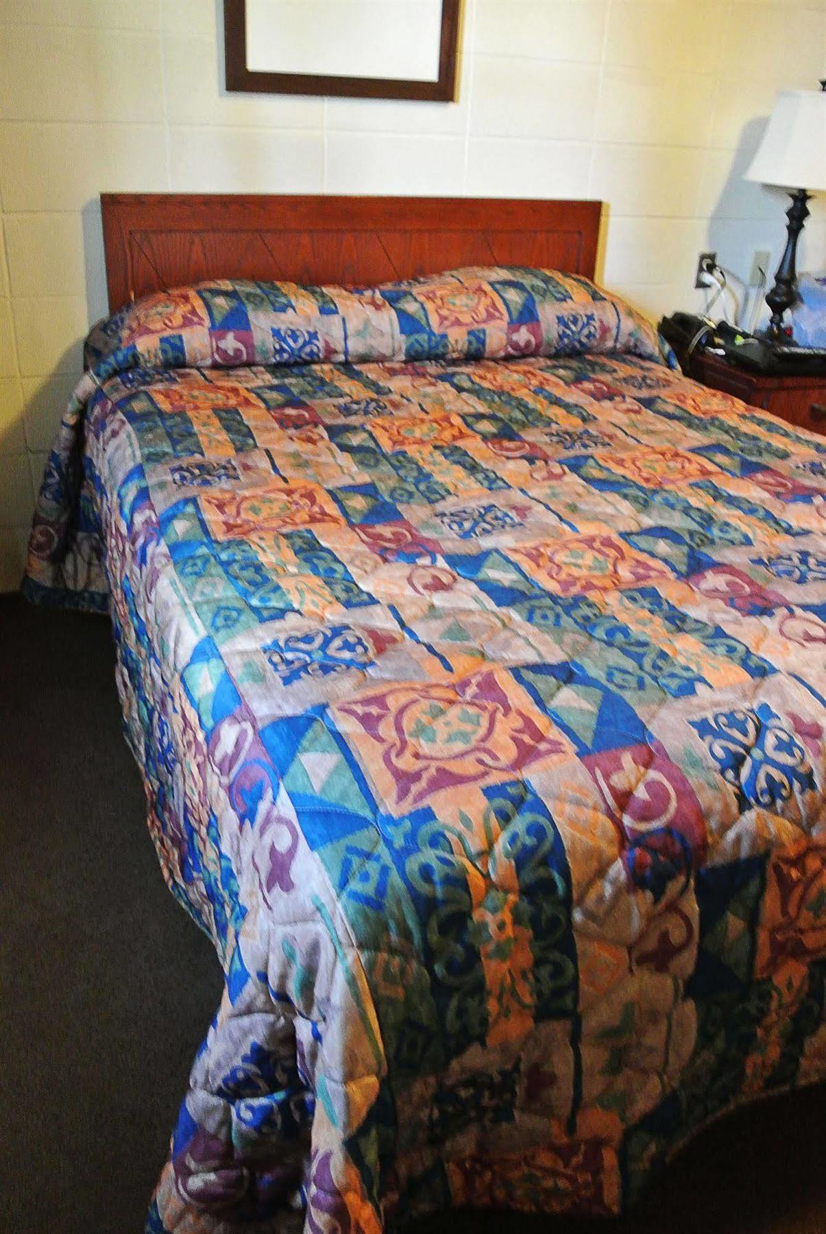 Vegreville Garden Inn Buitenkant foto